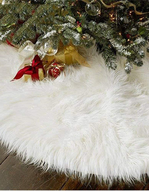 Load image into Gallery viewer, 48 Inch Christmas Tree Plush Skirt Decoration for Merry Christmas Party Faux Fur Christmas Tree Skirt Decorations
